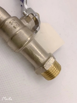 Laveuse à eau en laiton