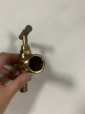 La pompe à eau de jardin 1/2 en cuivre et la pompe à eau en laiton