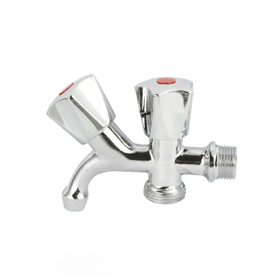 Robinet en laiton nickelé extérieur de Bibcock de manière de la valve 2 de Bibcock se rouillant non