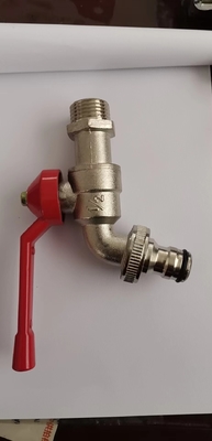 Robinet verrouillable passé au bichromate de potasse de bavoir de valve en laiton de Bibcock avec la poignée d'ABS